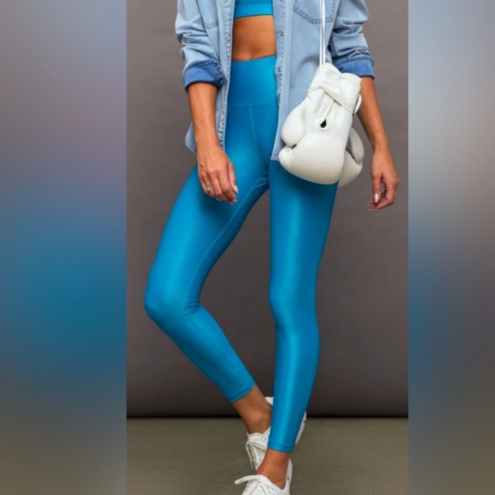 Carbon38 Blue Leggings